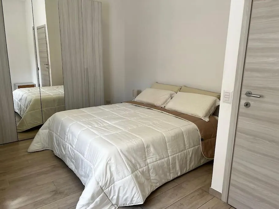 Vakantiehuis Cozy House With Garden In Rome Centocelle Metro C Villa