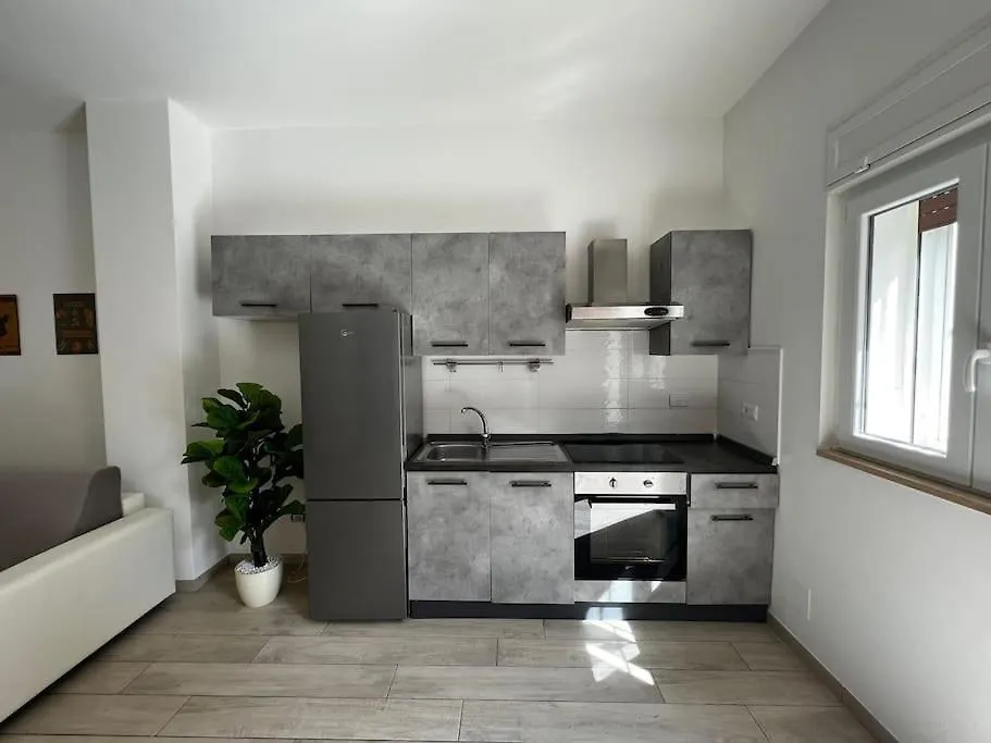 Cozy House With Garden In Rome Centocelle Metro C Villa Vakantiehuis